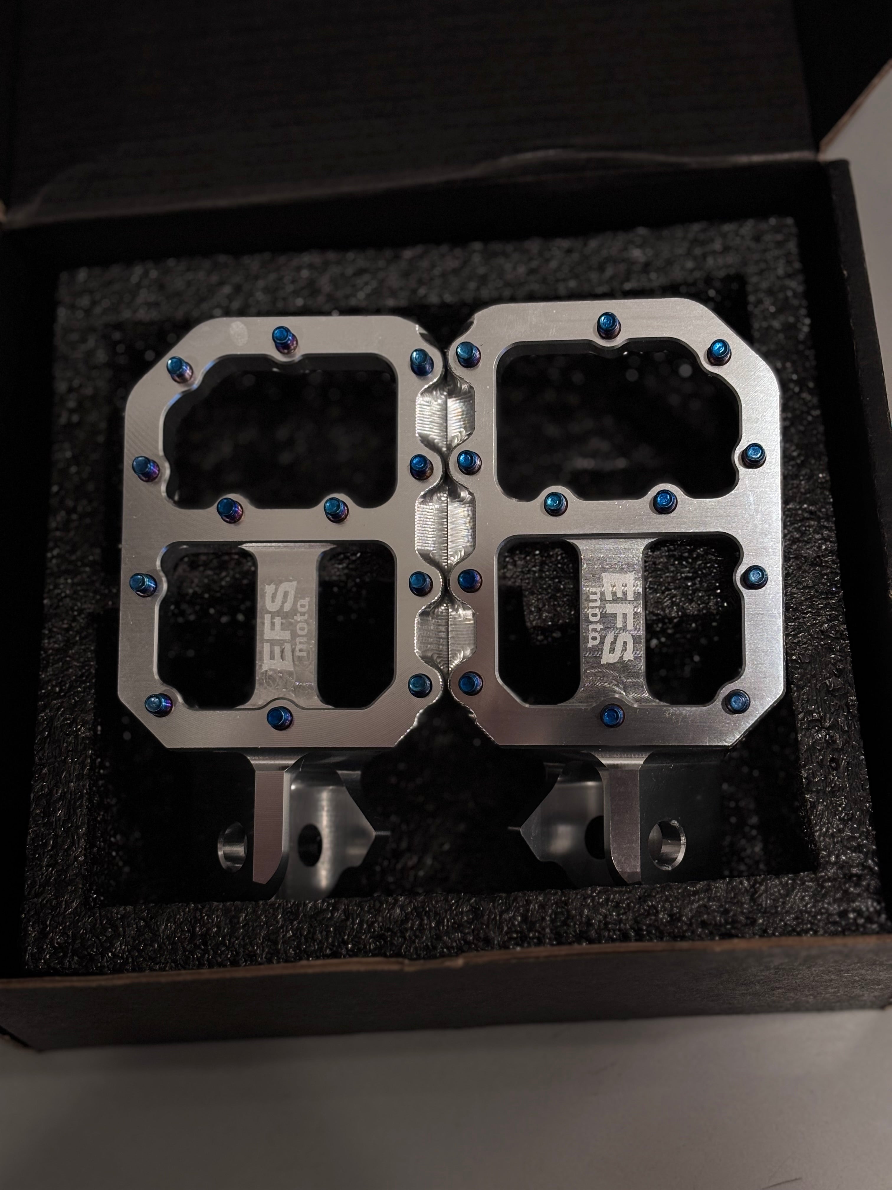 EFS wide pegs with titanium pins