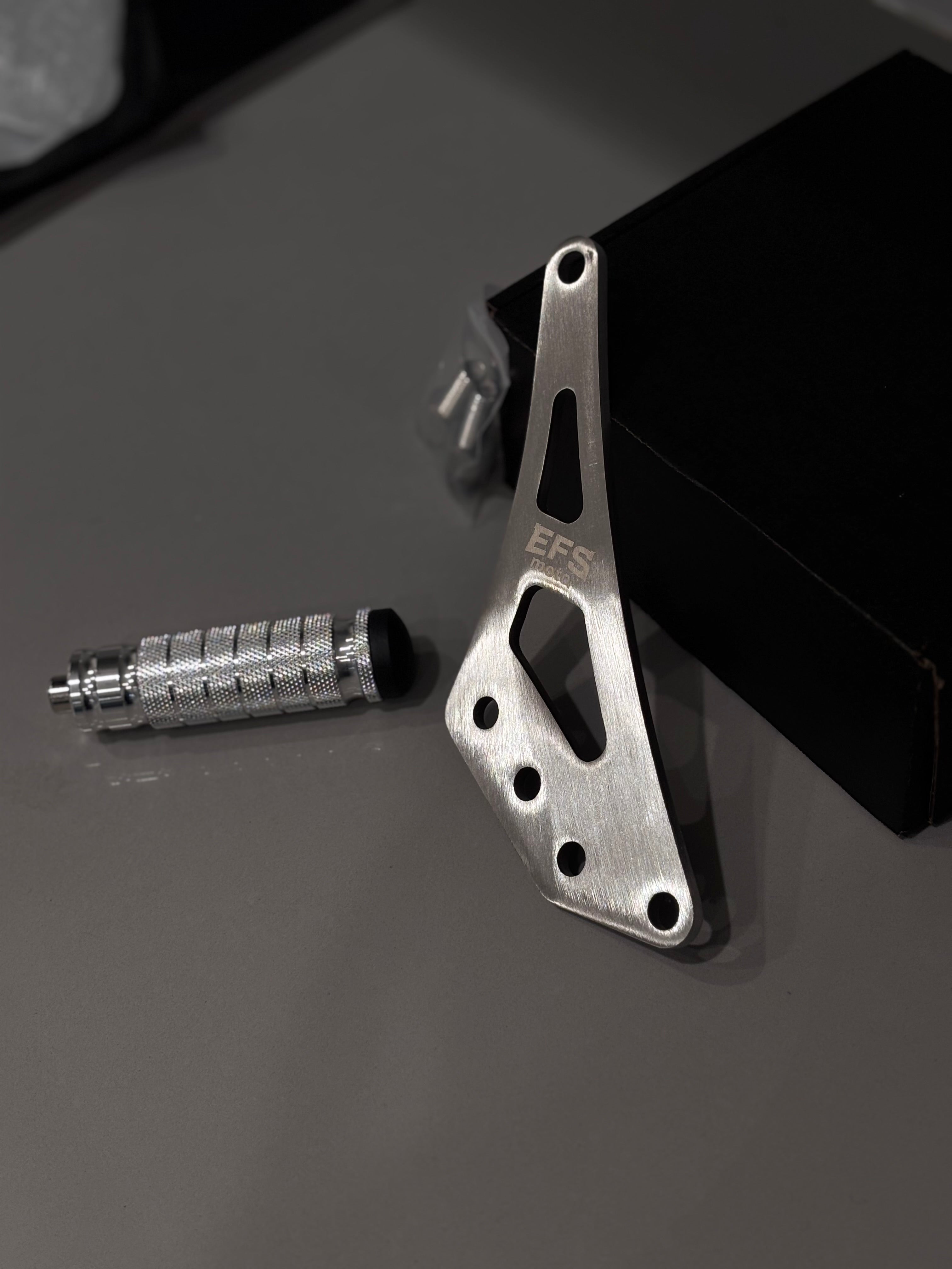 EFS silver foot lock for LBX