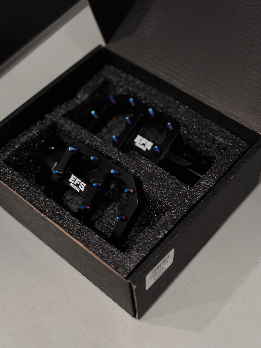 EFS wide pegs with titanium pins