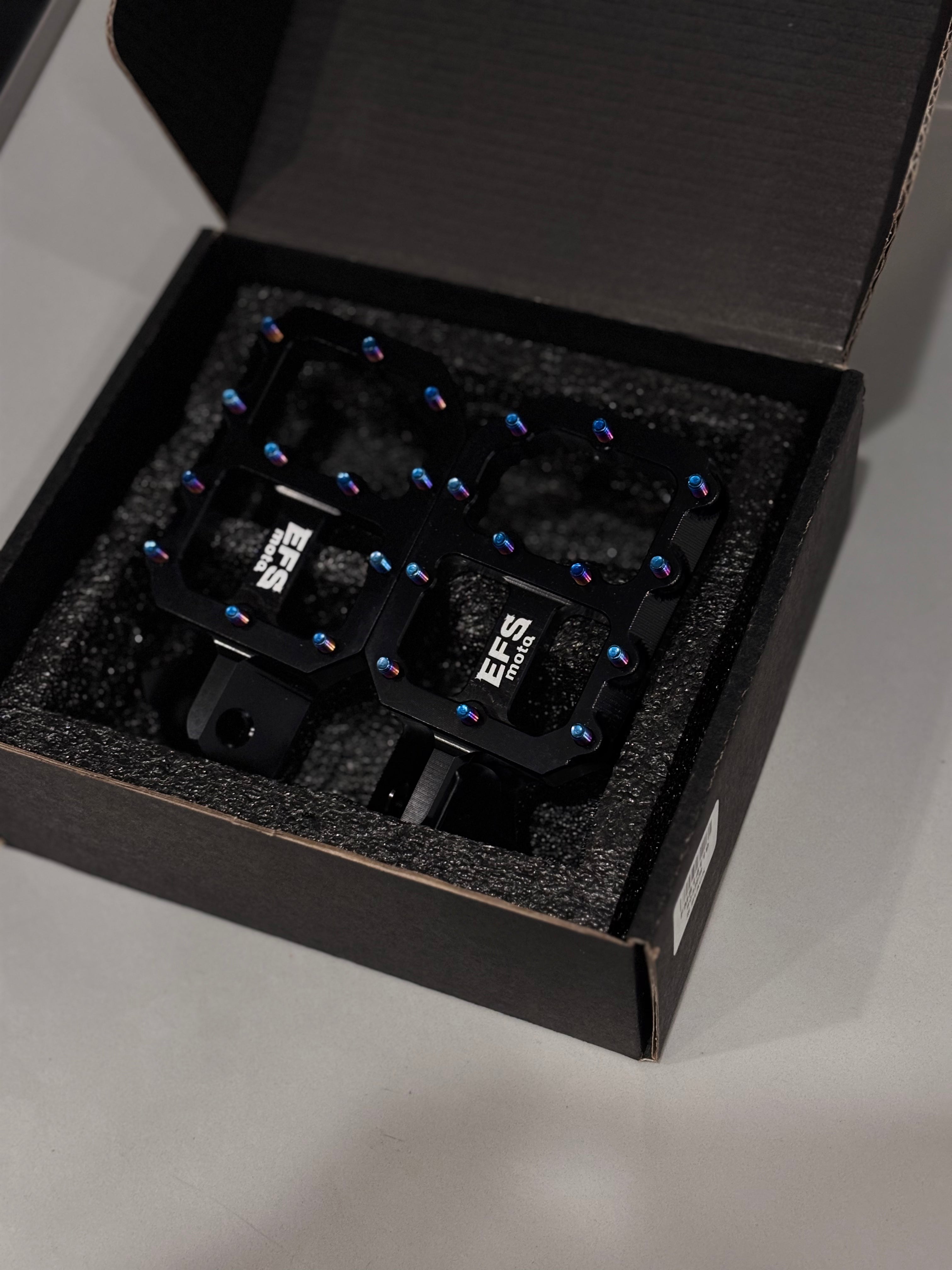 EFS wide pegs with titanium pins